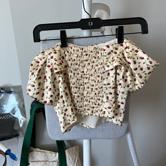 NWOT Reformation off shoulder top floral print - Picture 8 of 11